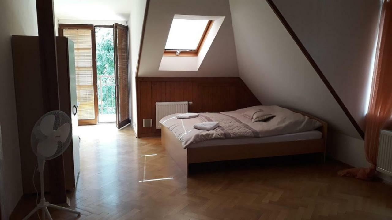 Fairy-tale From Lev I Sova Gasthof Prag